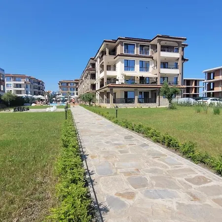 Beachfront Apartments, Sarafovo *